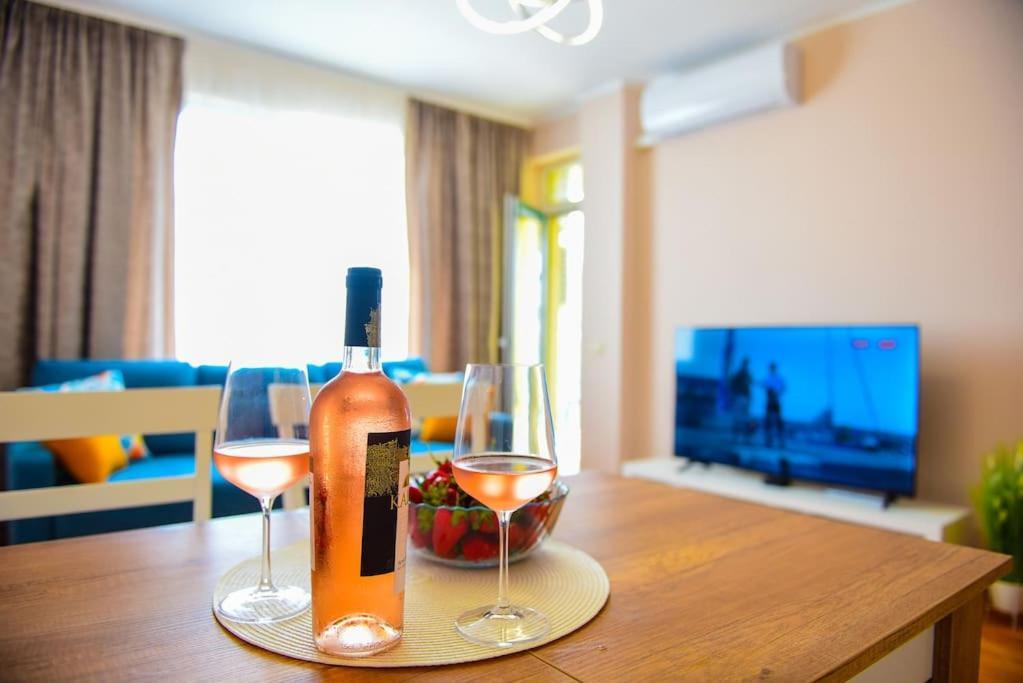 Charming Sunny Apartment+Swimming Pool Saints Constantine and Helena Exterior foto